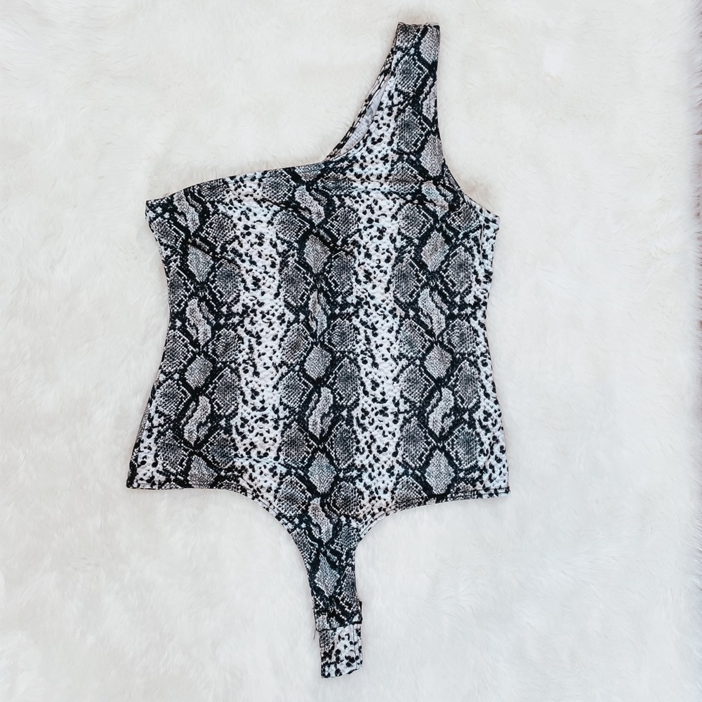 One shoulder snakeskin bodysuit